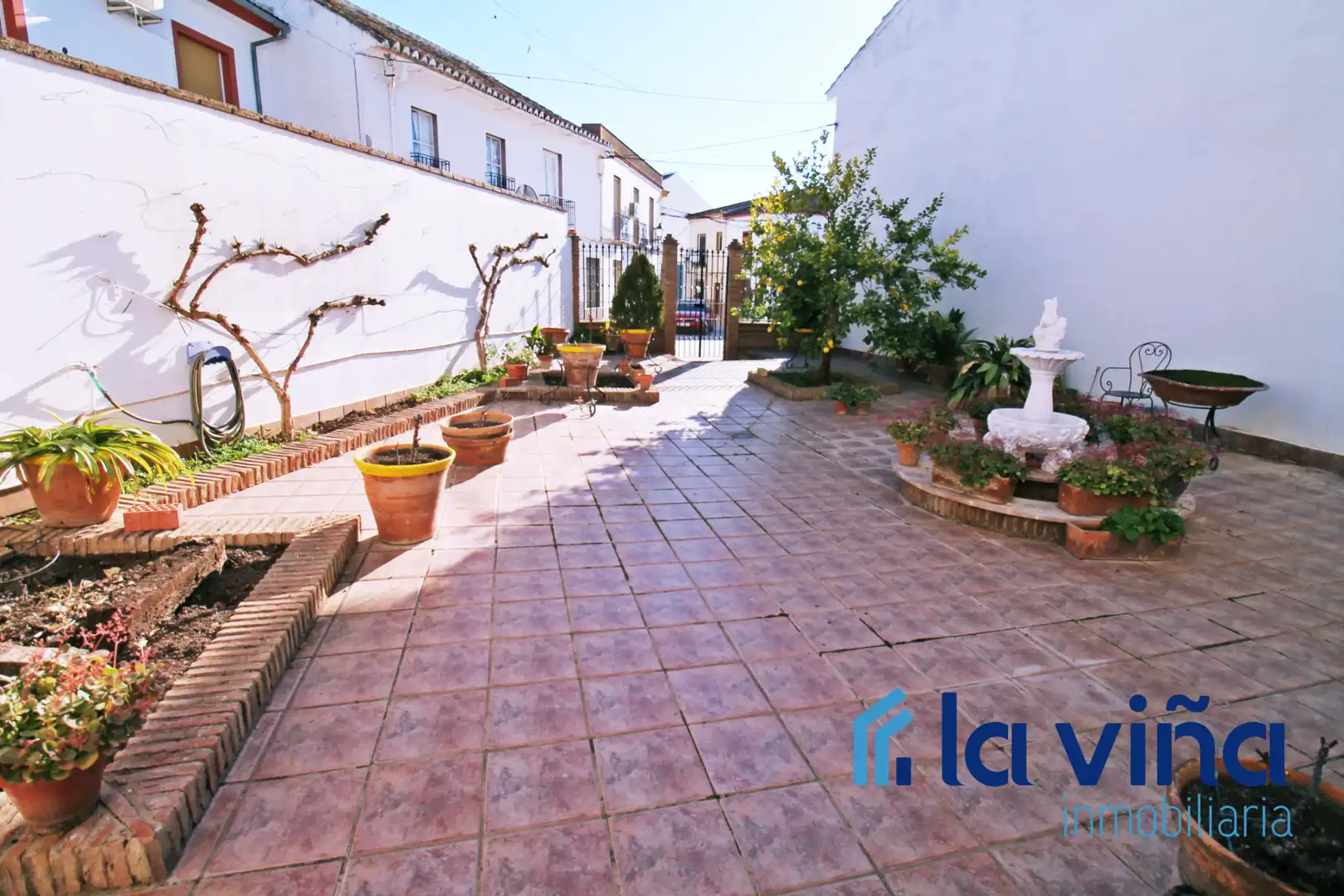 Chalet con jardín en venta en Mollina, imagen 3