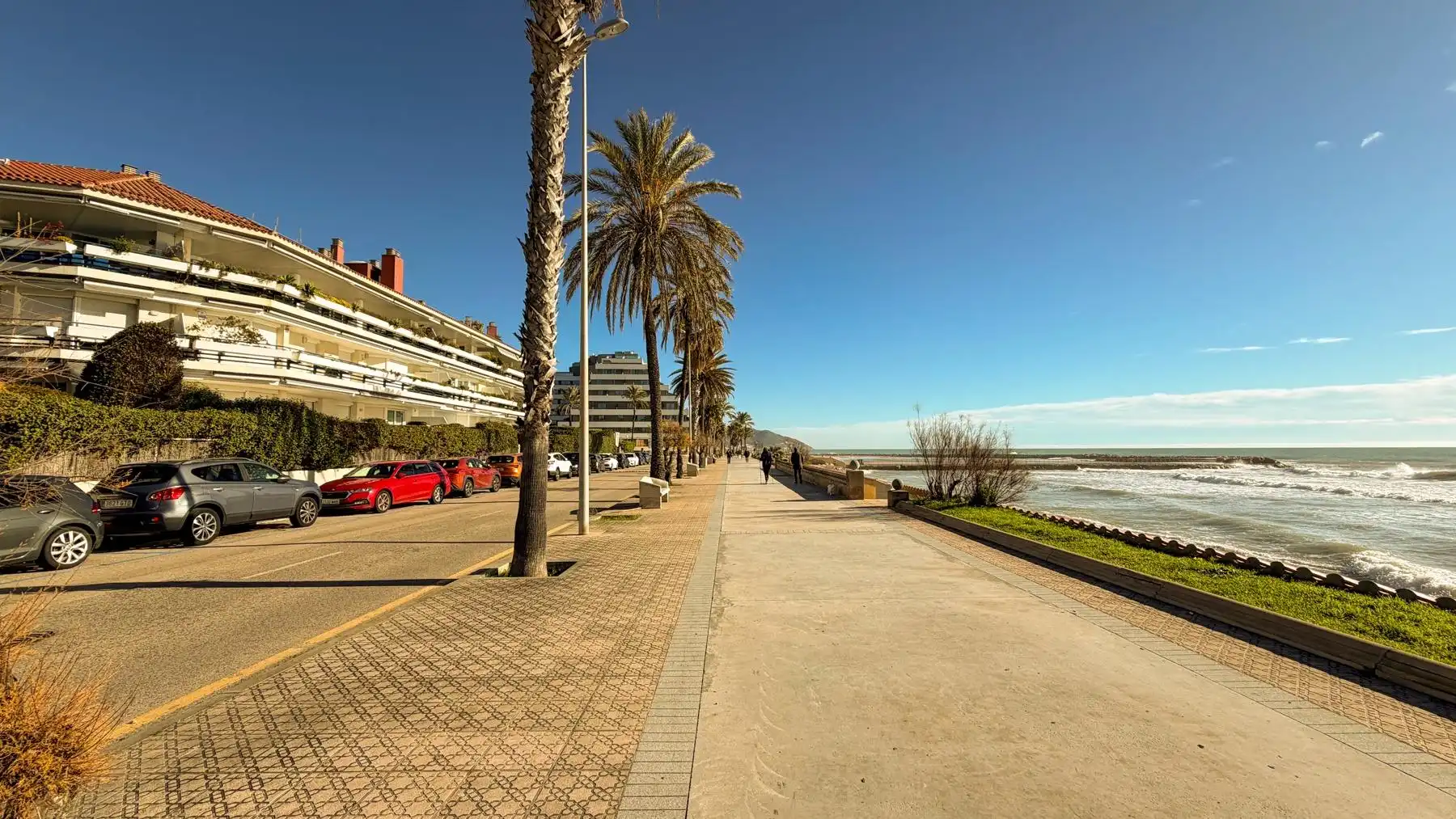 Vista exterior de Pis en venda en Sitges amb Aire condicionat, Calefacció i Jardí privat