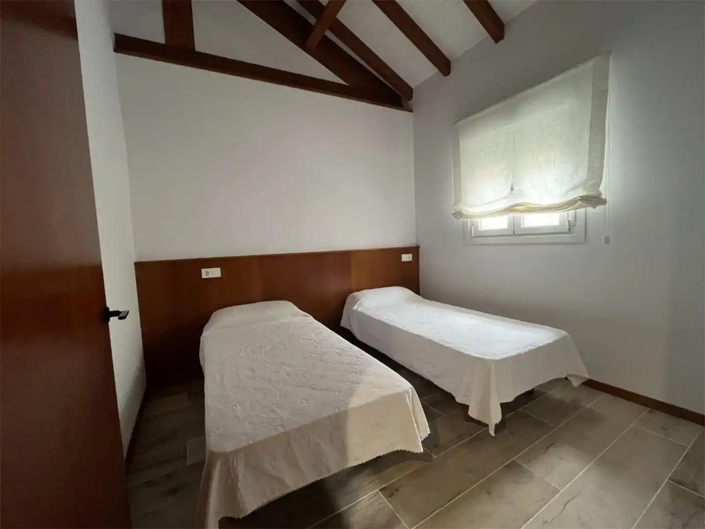 Schlafzimmer von Wohnung zur Miete in Melón mit Abstellraum