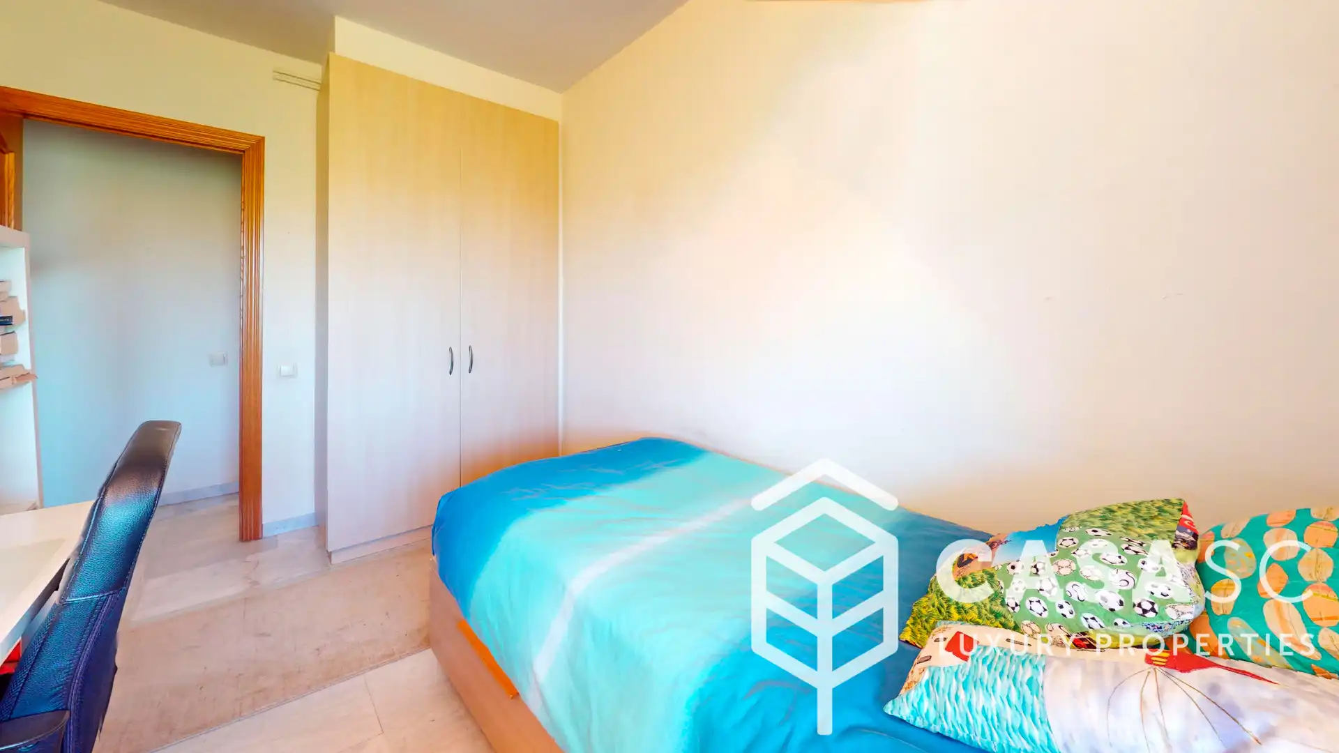 Bedroom of Attic for sale in Sant Cugat del Vallès  with Air Conditioner, Heating and Parquet flooring