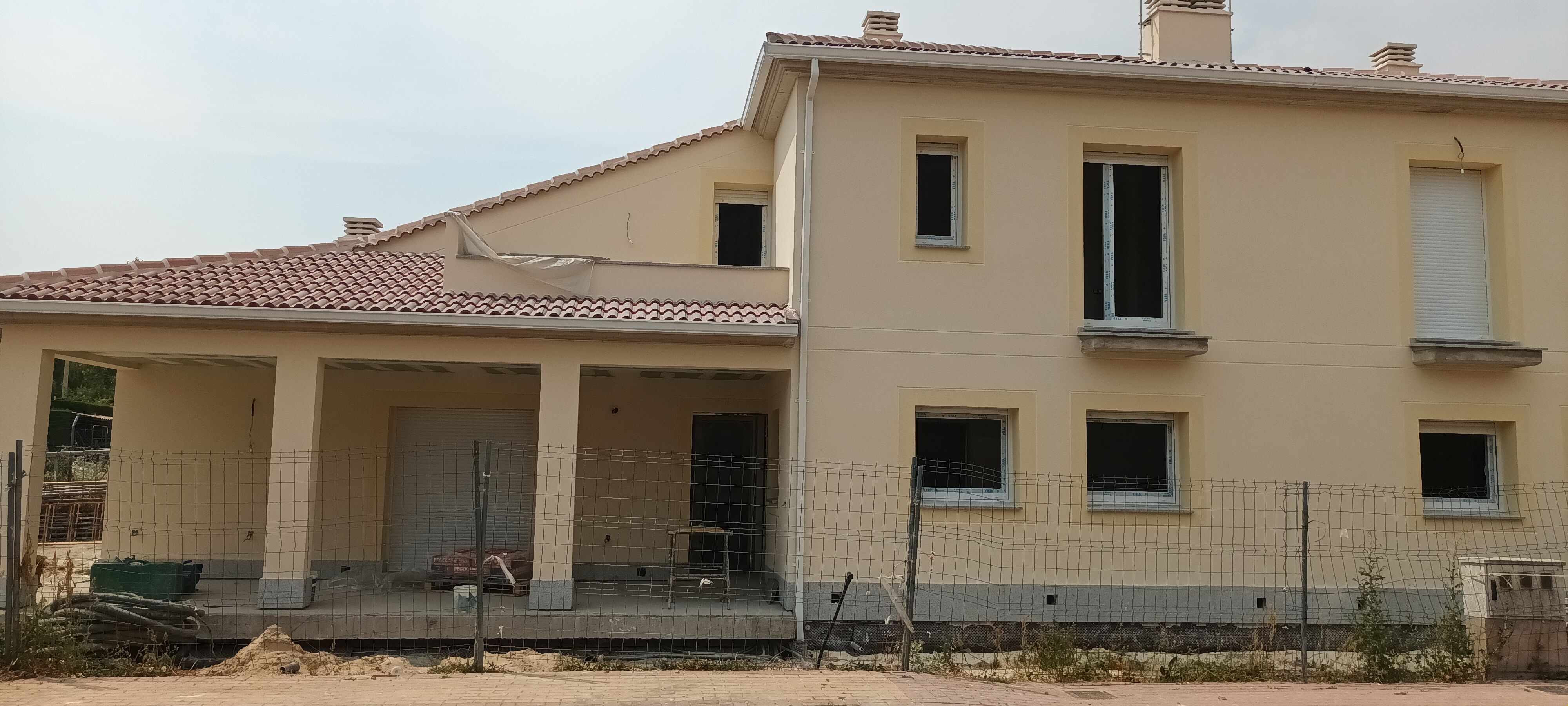 Exterior view of House or chalet for sale in Torrecaballeros  with Heating, Private garden and Parquet flooring