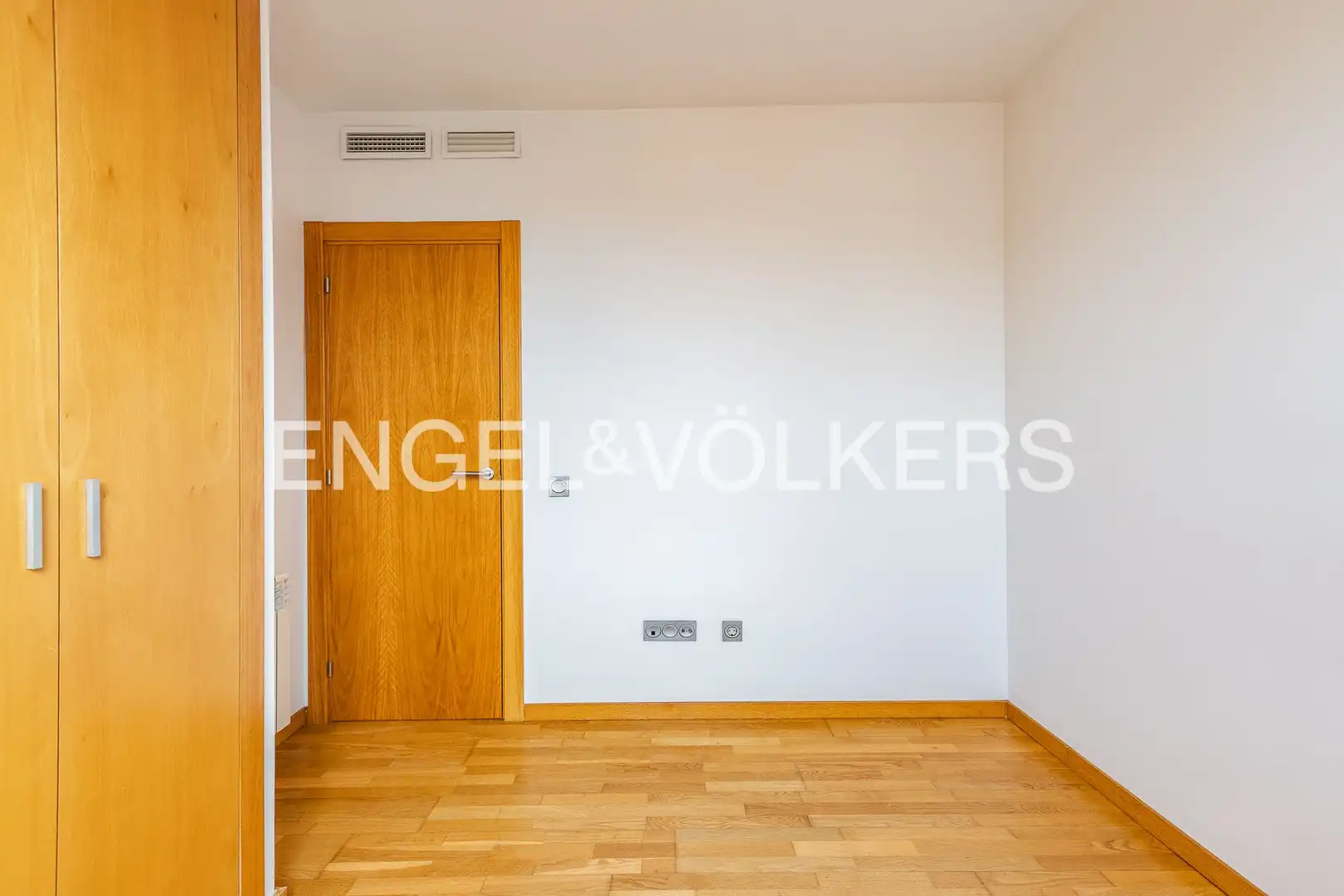 Terraza de Piso en venta en Sabadell con Aire acondicionado, Calefacción y Jardín privado