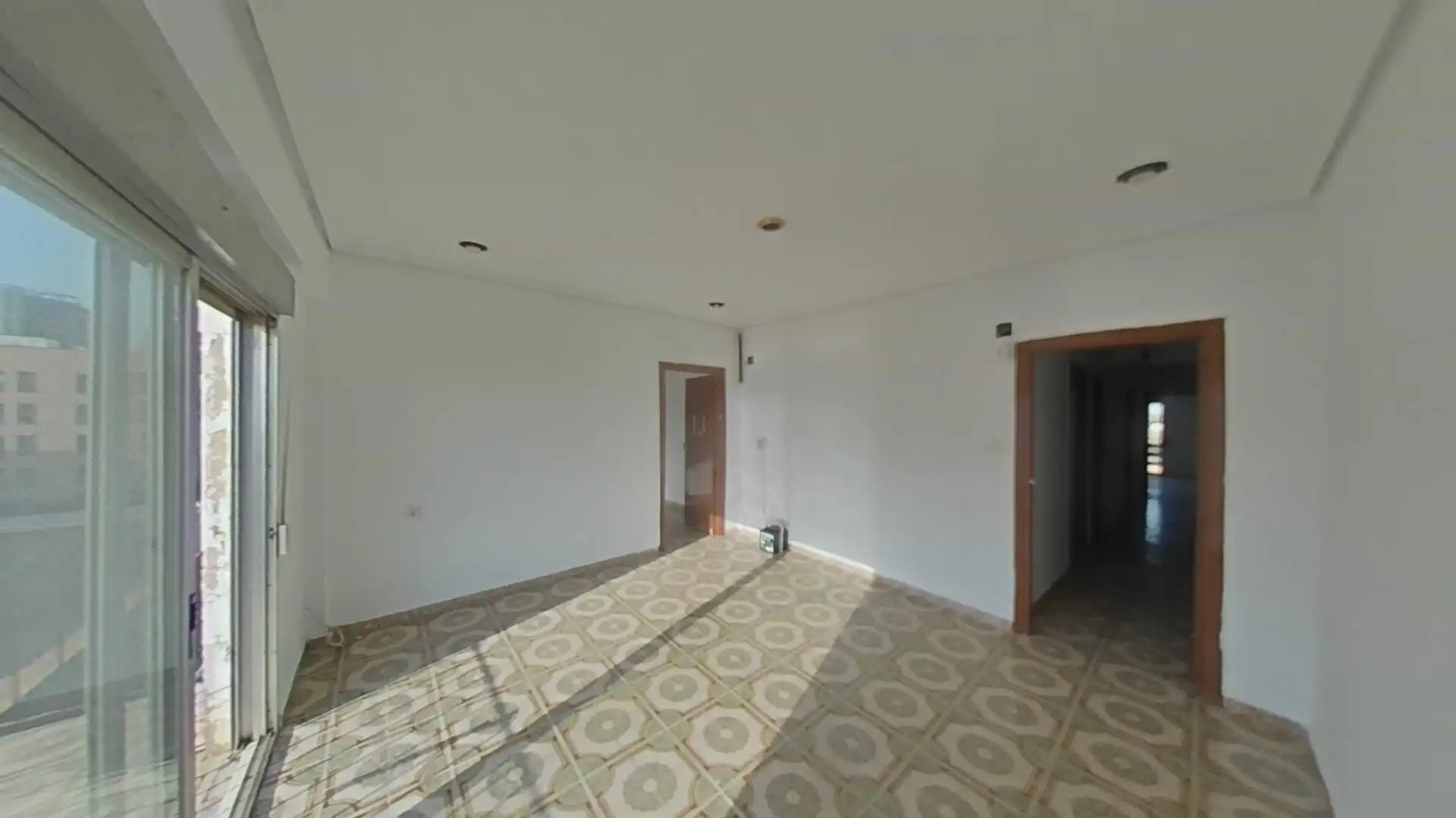 Piso en venta en Valencia con Balcón