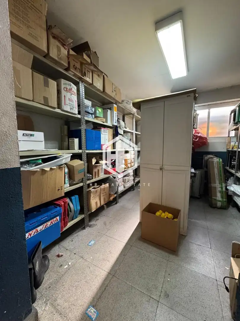 Nau industrial de lloguer en Madrid amb Calefacció i Alarma