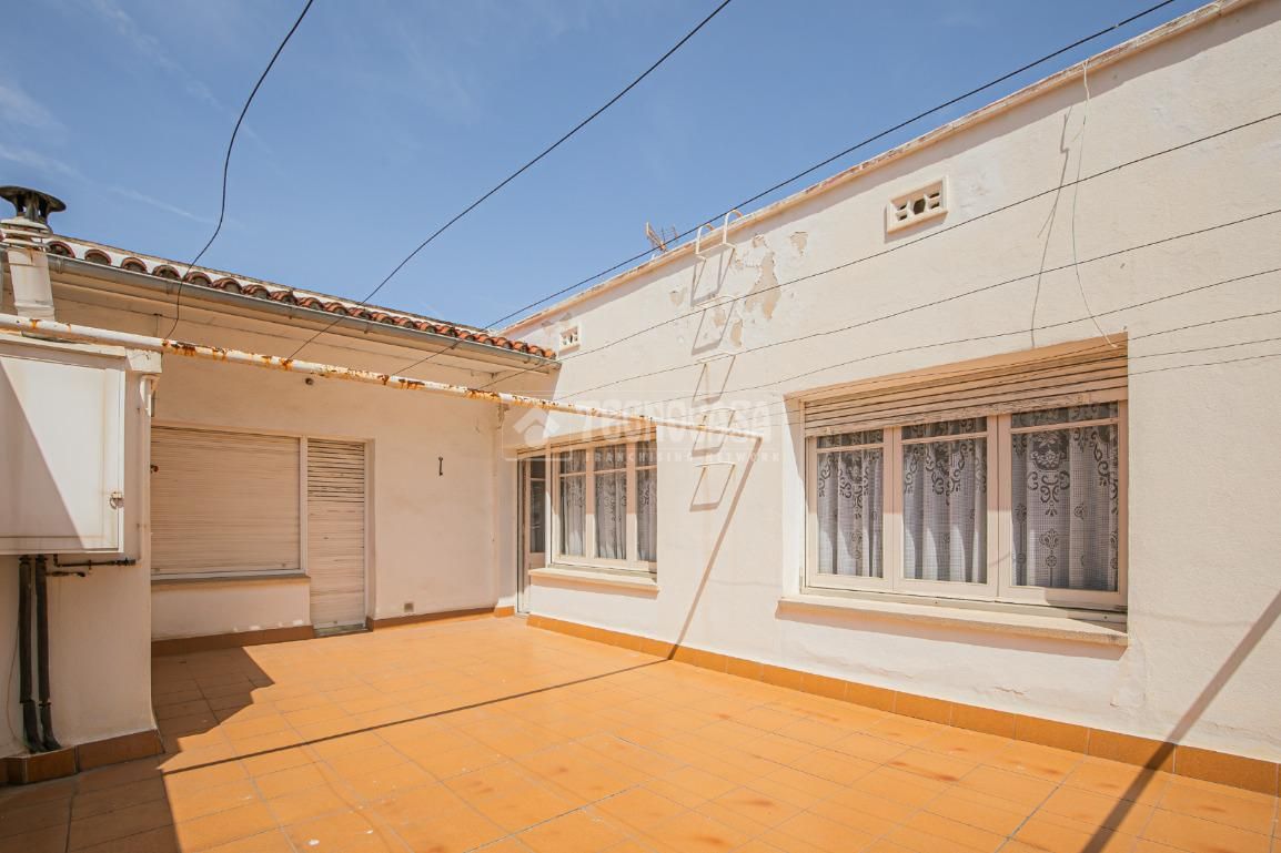 Single-family semi-detached for sale in Sant Pere Nord, Nord-est