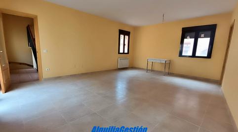 Foto 2 de Casa o xalet en venda a Calle de la Iglesia, Horche, Guadalajara