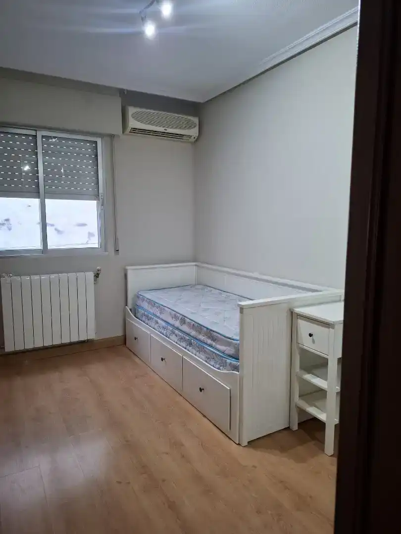 Schlafzimmer von Maisonette zur Miete in Cáceres Capital mit Klimaanlage