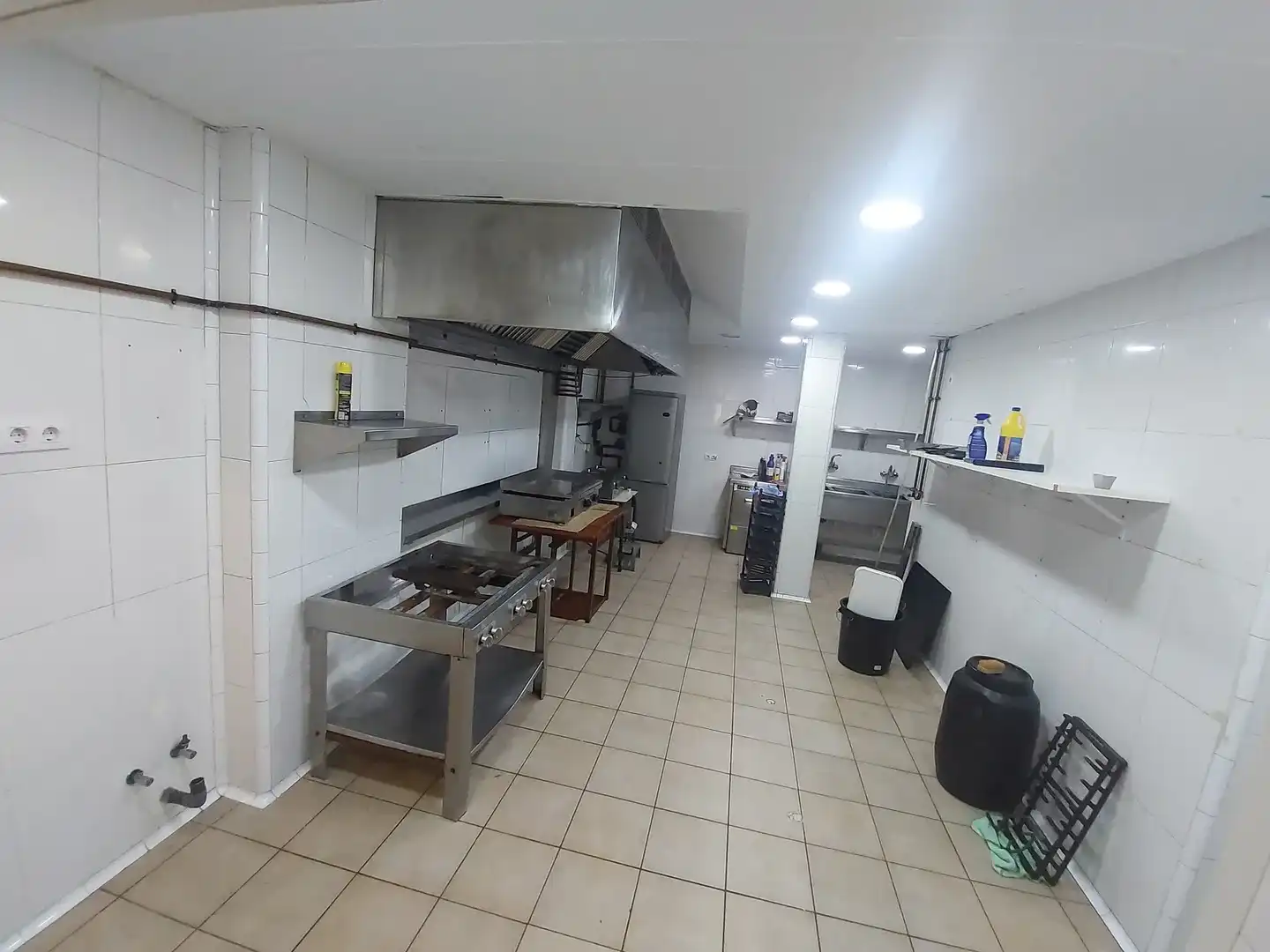 Kitchen of Office for sale in Palamós  with Air Conditioner, Heating and Terrace