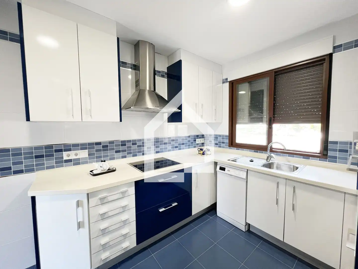 Cocina de Casa o chalet en venta en San Vicente del Raspeig / Sant Vicent del Raspeig con Jardín privado, Terraza y Trastero