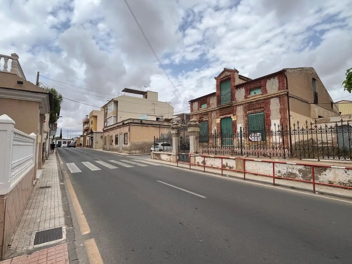 Vista exterior de Casa adosada en venda en Cartagena amb Traster