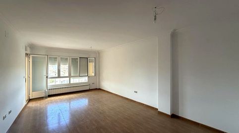 Foto 4 de Piso en venta en De Valencia, Caudete, Albacete