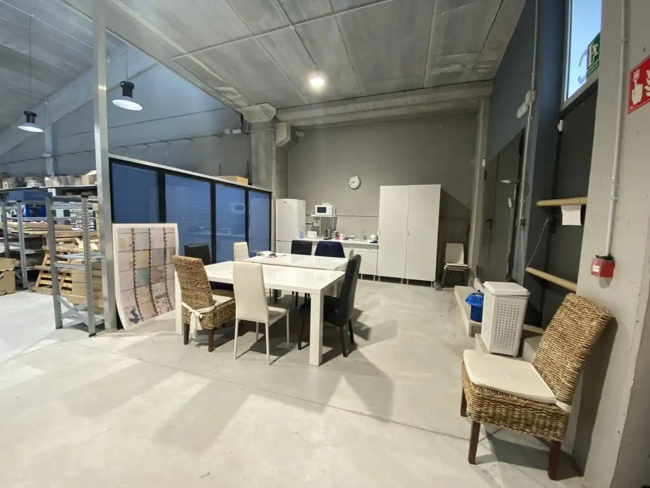 Nave industrial en venta en Badalona con Alarma