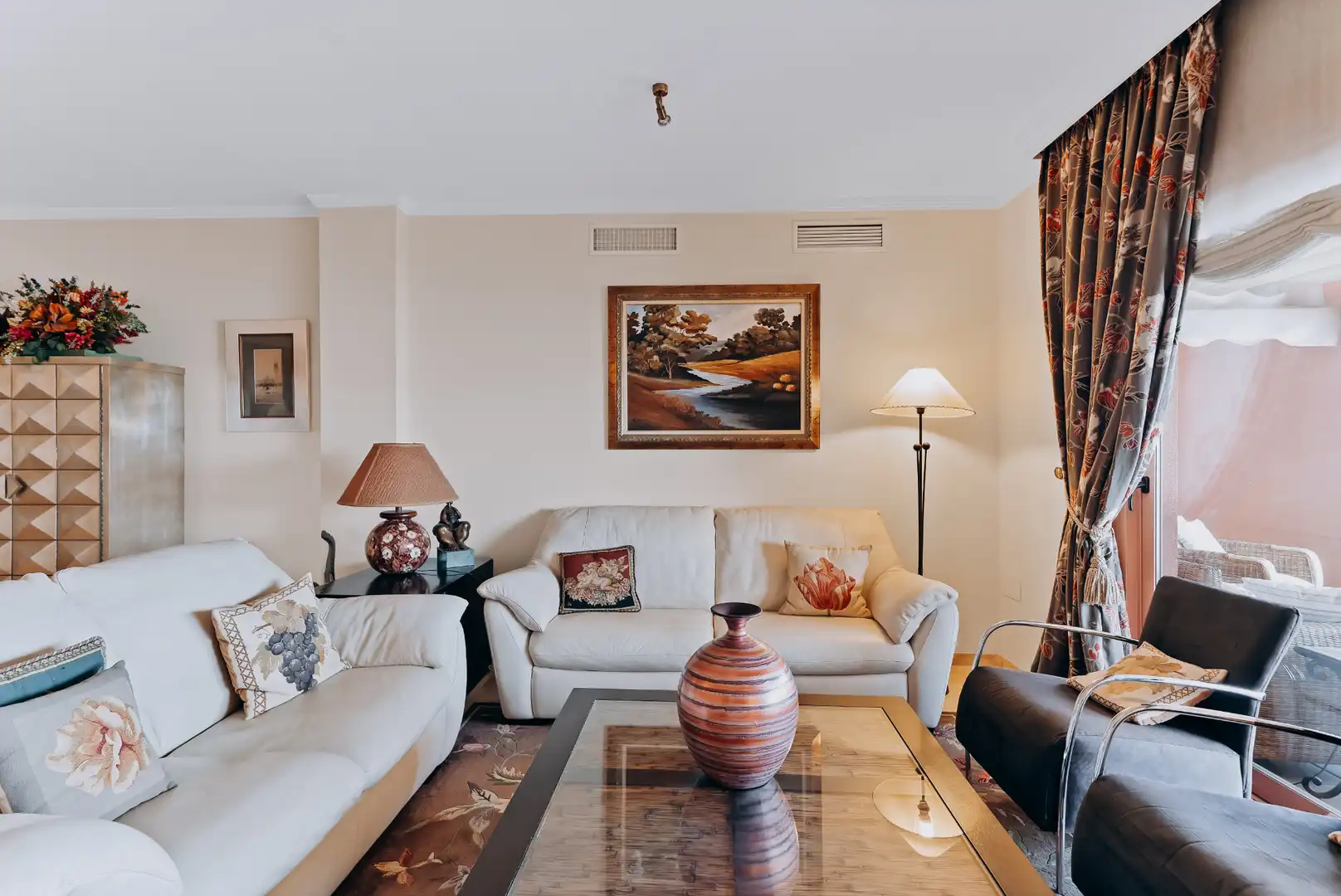 Sala de estar de Ático en venta en Málaga con Aire acondicionado, Calefacción y Terraza