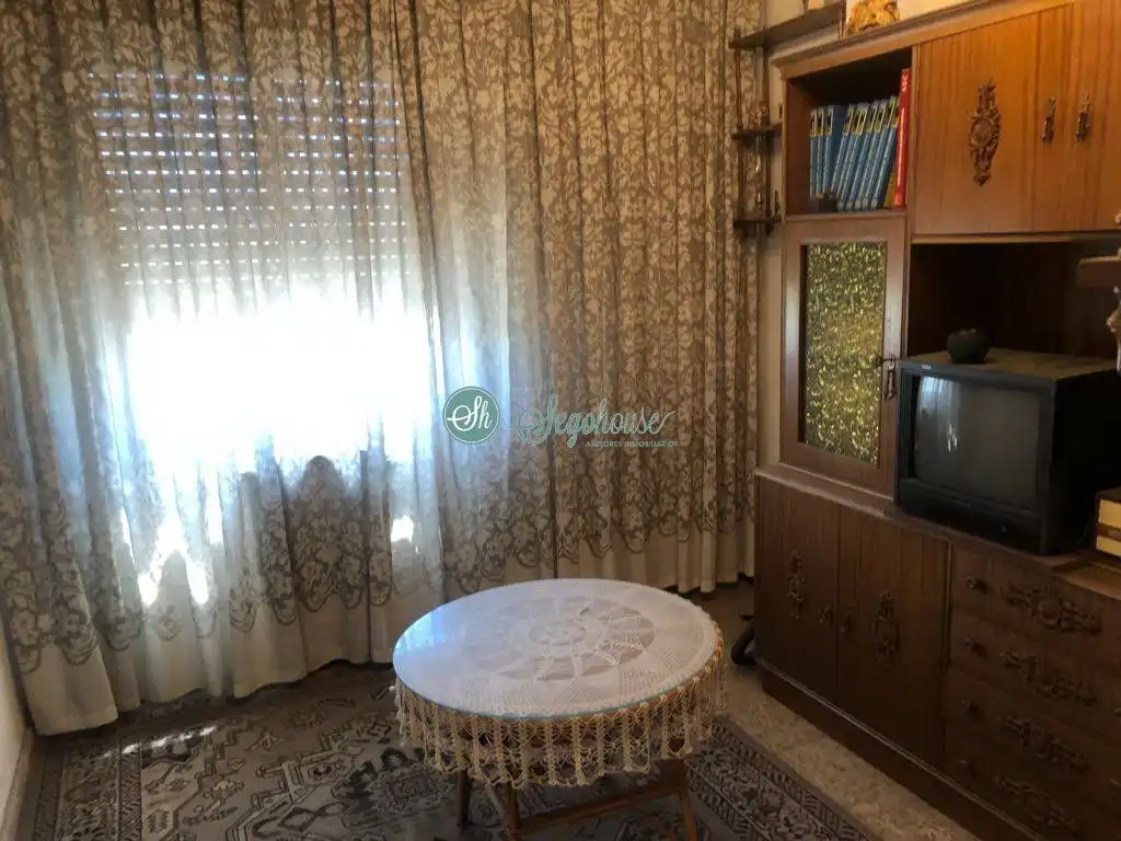 Habitación de Piso en venta en Segovia con Calefacción y Terraza