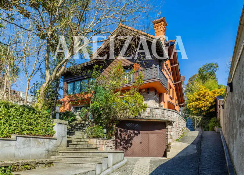 Exterior view of Houses for sale in Donostia - San Sebastián   with Air Conditioner, Heating and Terrace