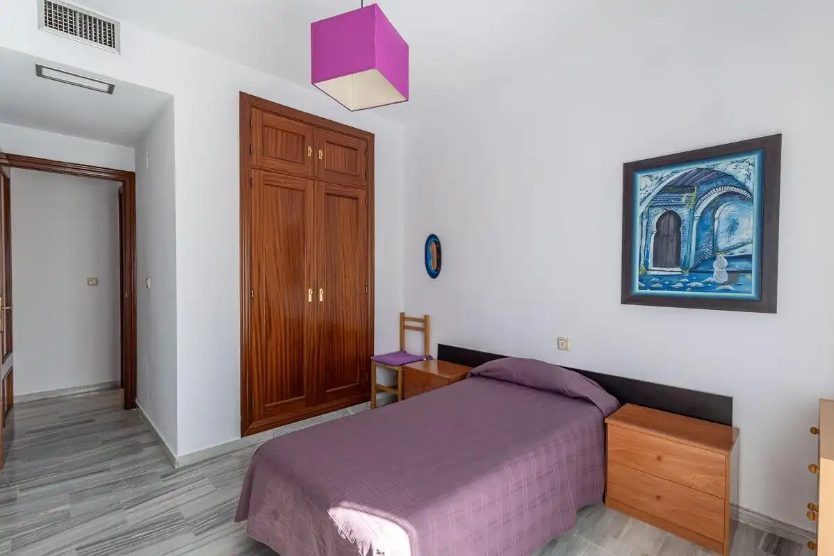 Bedroom of Flat for rent in Genil