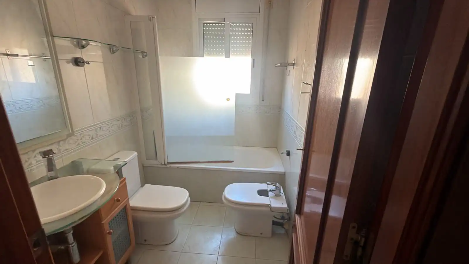 Badezimmer von Haus oder Chalet zum Verkauf in Calafell mit Heizung, Privatgarten und Terrasse