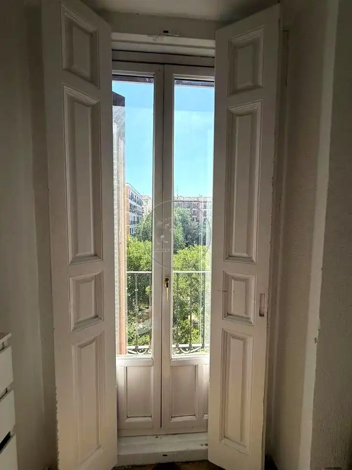 Bedroom of Flat for sale in Madrid  with Balcony