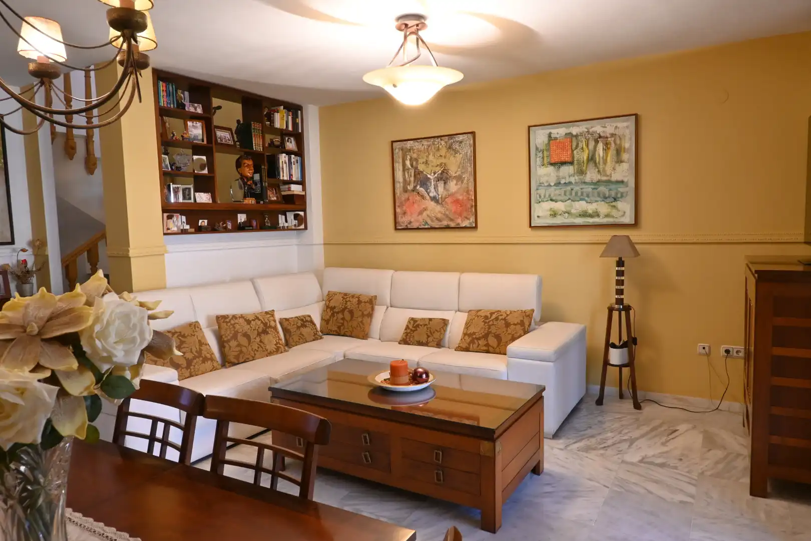 Sala de estar de Casa adosada en venta en Las Gabias con Aire acondicionado, Calefacción y Terraza