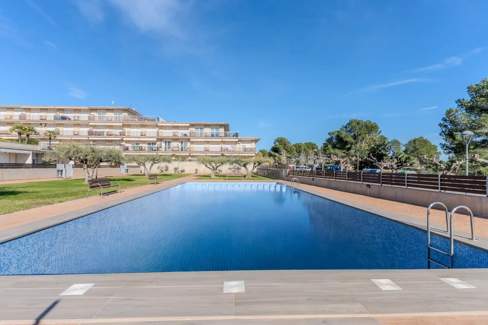 Piscina de Piso en venta en Alcanar con Aire acondicionado, Calefacción y Terraza