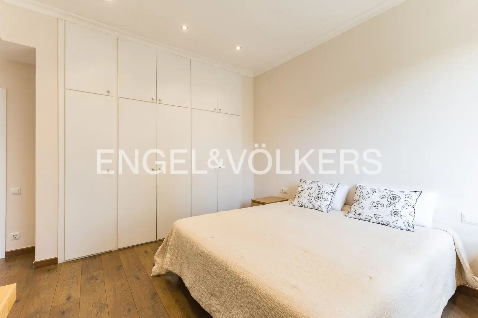 Habitación de Piso en venta en Barcelona con Aire acondicionado y Calefacción