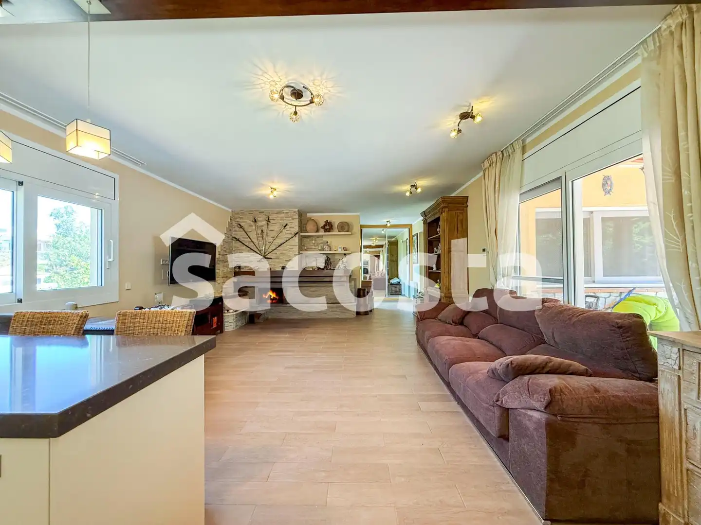 Sala d'estar de Casa o xalet en venda en Lloret de Mar amb Aire condicionat, Jardí privat i Parquet