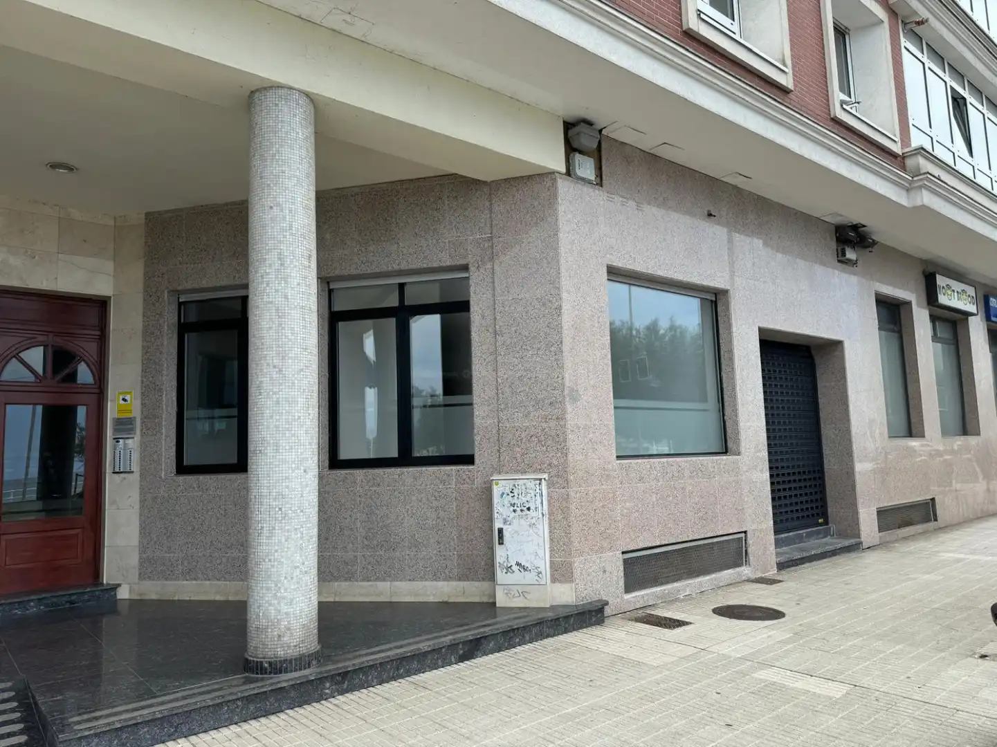 Vista exterior de Pis en venda en Gijón  amb Calefacció