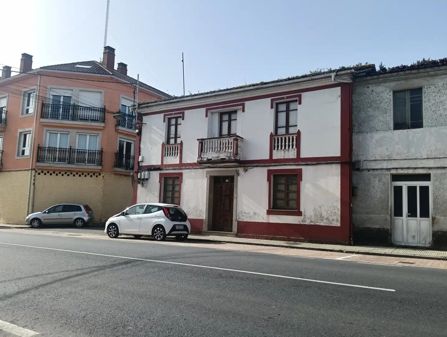Vista exterior de Casa adosada en venda en Oza dos Ríos amb Calefacció, Jardí privat i Traster