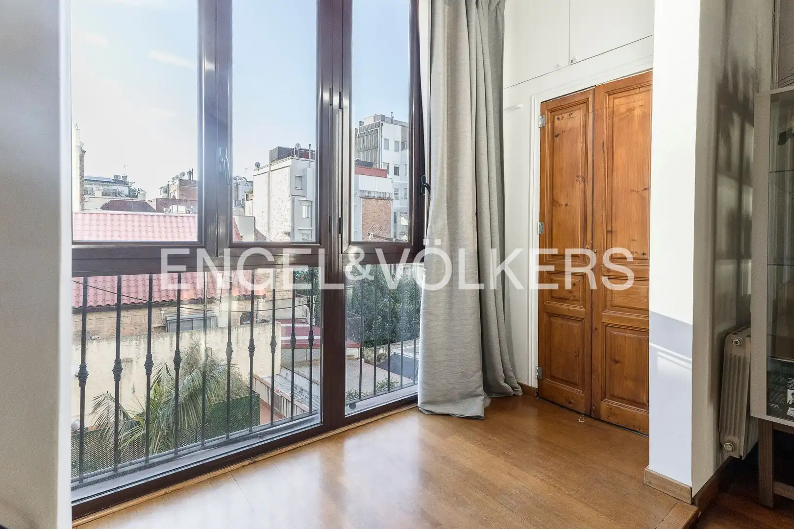Schlafzimmer von Wohnung zur Miete in Barcelona mit Klimaanlage, Heizung und Parkett