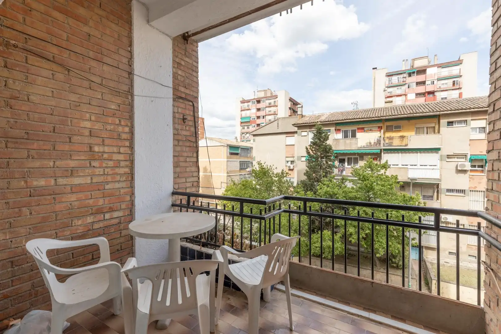 Terrassa de Pis en venda en Granada amb Balcó