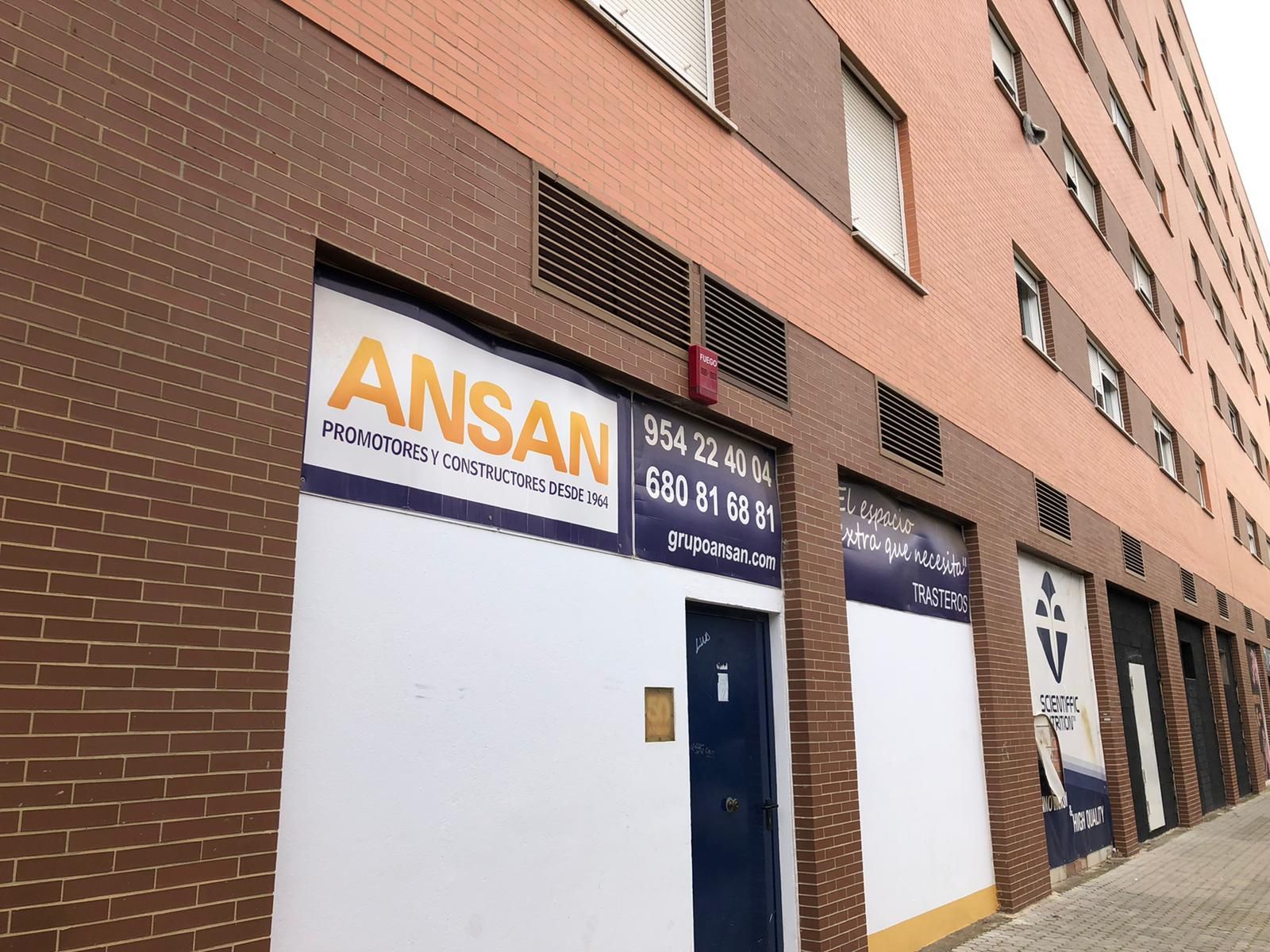 Exterior view of Box room to rent in  Sevilla Capital