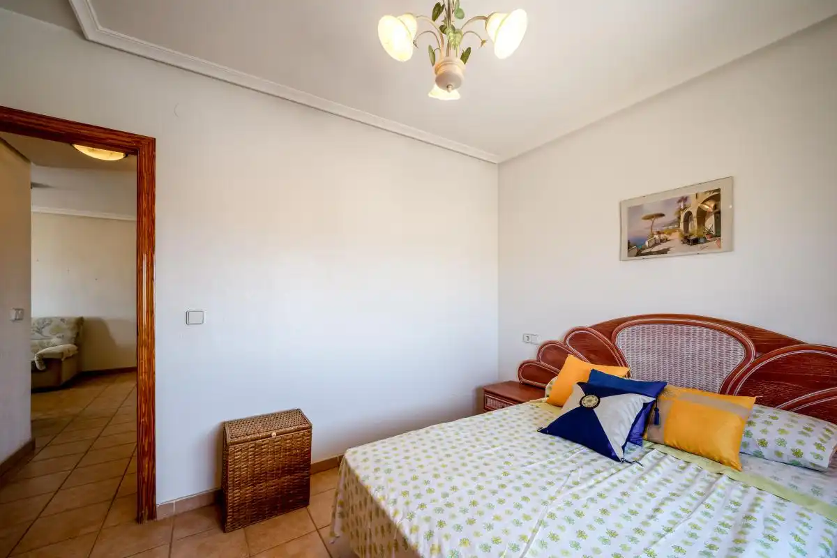 Habitación de Ático en venta en Torrevieja con Calefacción y Piscina