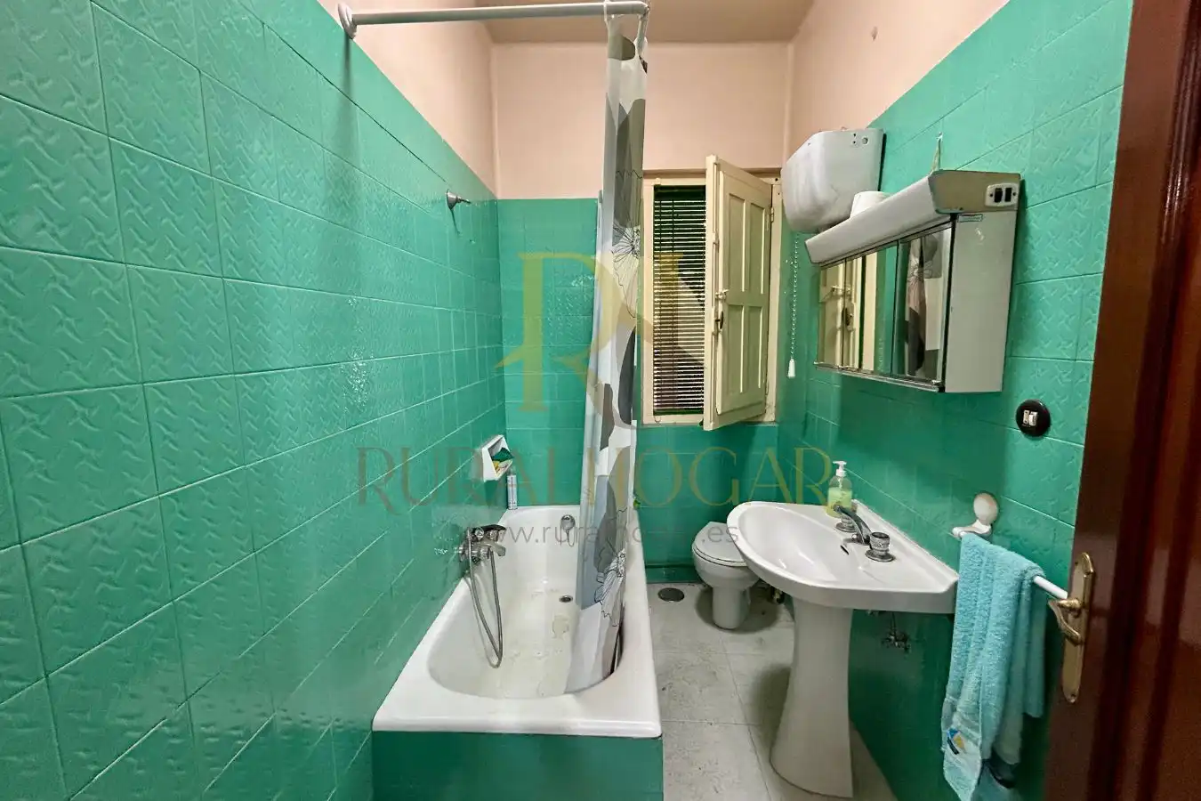 Bathroom of Flat for sale in Ponferrada  with Private garden