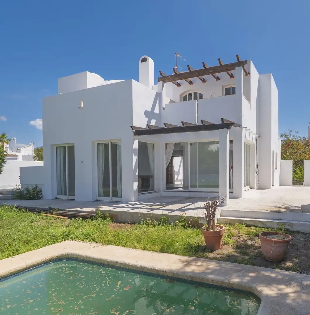 Casa a schiera in vendita a Nueva Andalucía, imagen 2