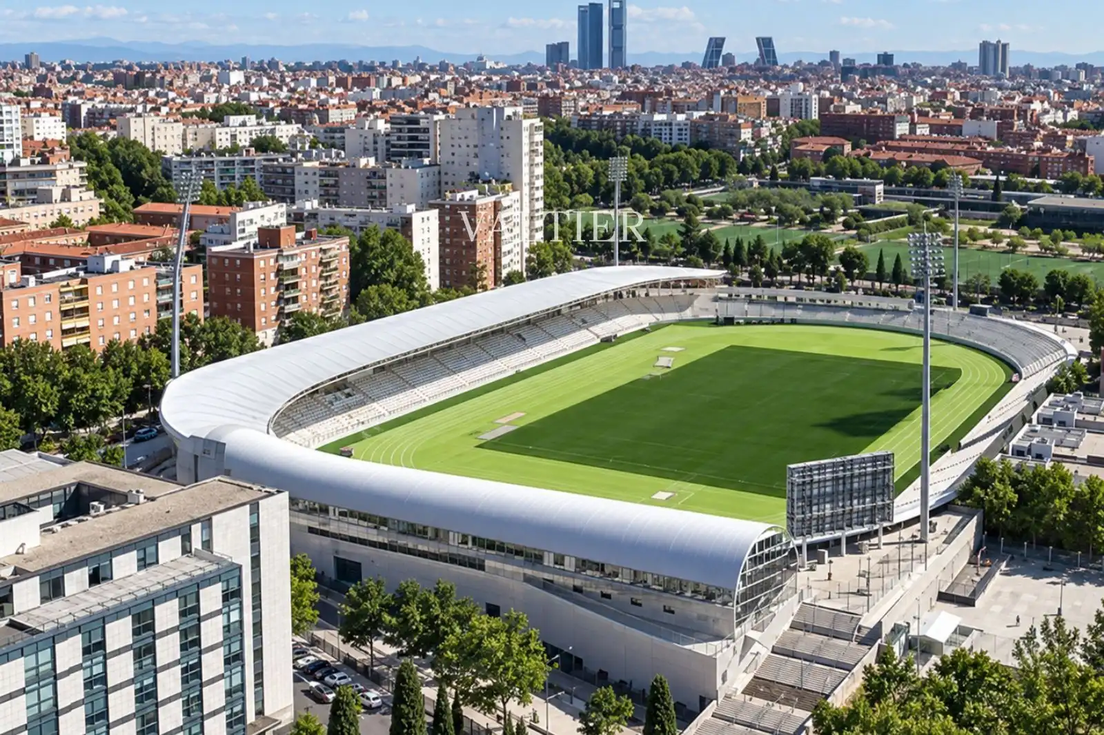 Außenansicht von Dachboden zur Miete in Madrid mit Heizung, Abstellraum und Schwimmbad