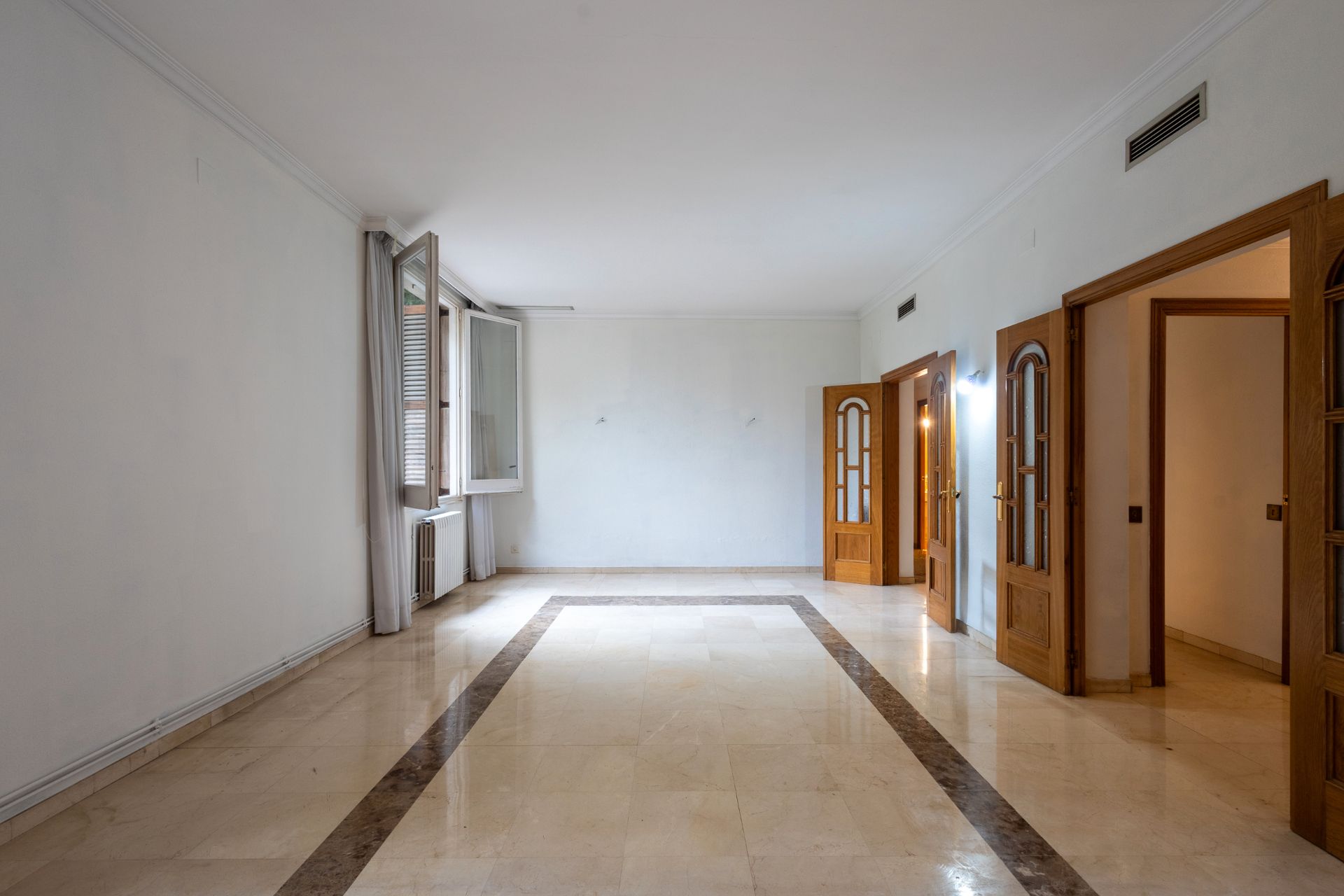 Piso en venta en  Barcelona Capital con Aire acondicionado, Trastero y Balcón