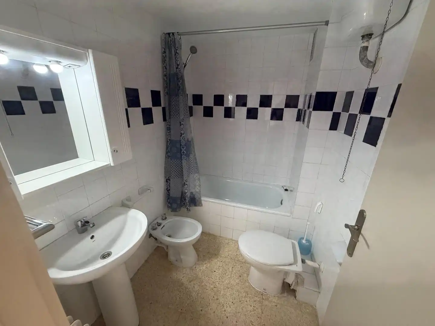 Badezimmer von Wohnung zum Verkauf in Banyeres del Penedès mit Heizung, Terrasse und Balkon
