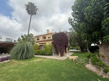 Villa mit Balkon zum Verkauf in Carrer Alt Maestrat