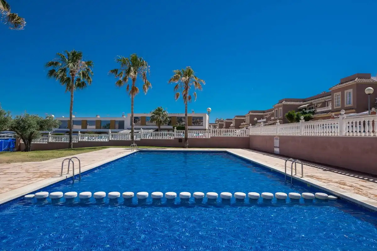 Bajo con terraza en venta en Carrer de Creta, imagen 35