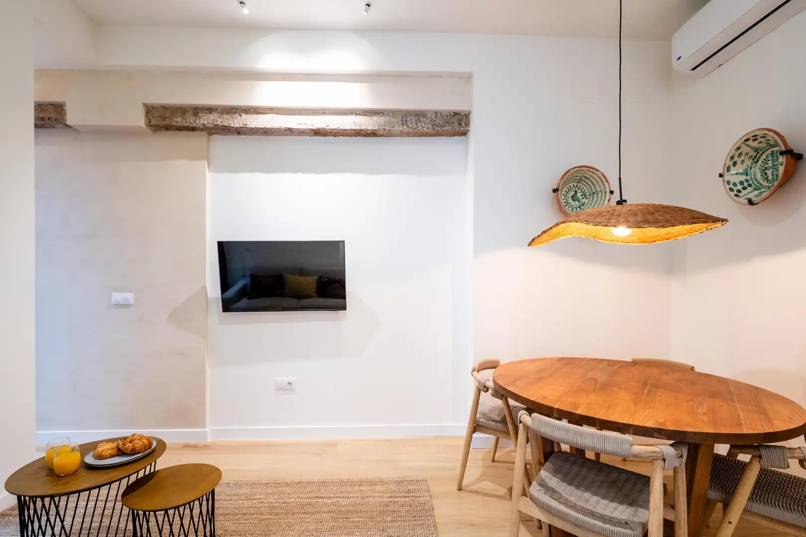 Comedor de Piso de alquiler en Sevilla con Aire acondicionado, Calefacción y Amueblado