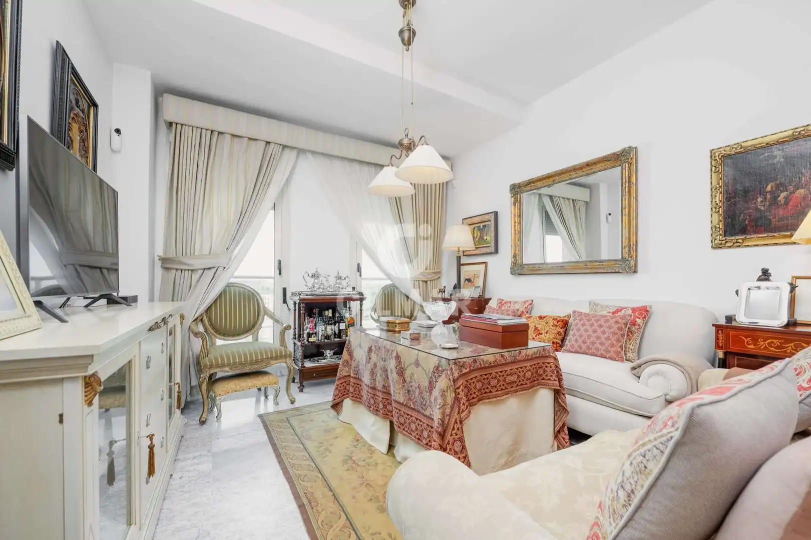 Living room of Flat for sale in Sevilla  with Heating, Private garden and Storage room