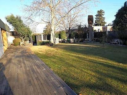 Garden of House or chalet for sale in  Zaragoza Capital  with Air Conditioner, Heating and Private garden