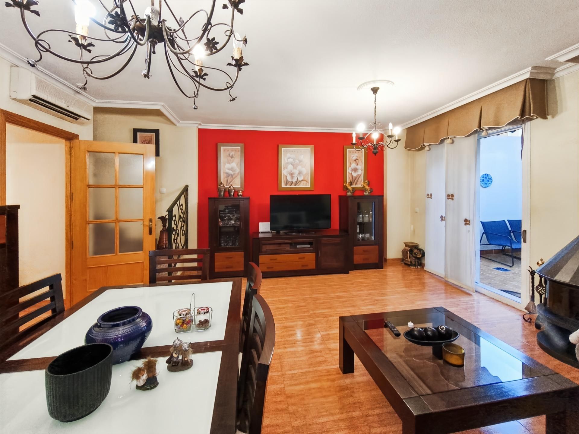 Living room of House or chalet for sale in  Almería Capital  with Private garden, Terrace and Balcony