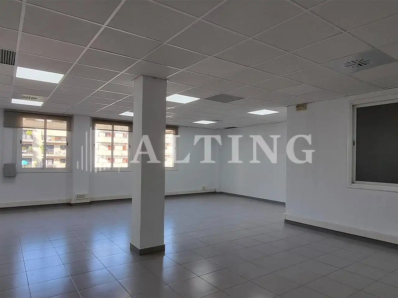 Office space with lift to rent in Entença, imagen 5