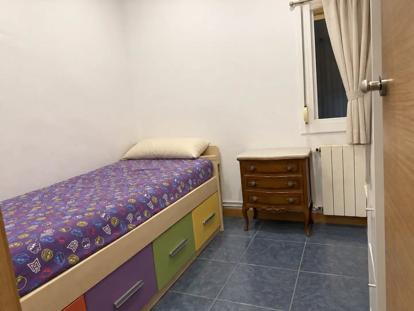 Habitación de Piso en venta en Badalona con Balcón