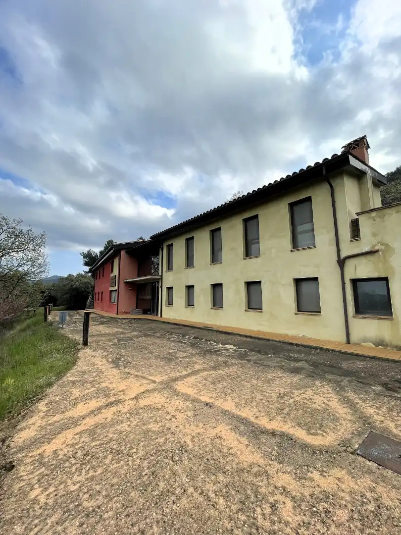 Vista exterior de Finca rústica en venda en Mieres (Girona) amb Calefacció, Parquet i Terrassa