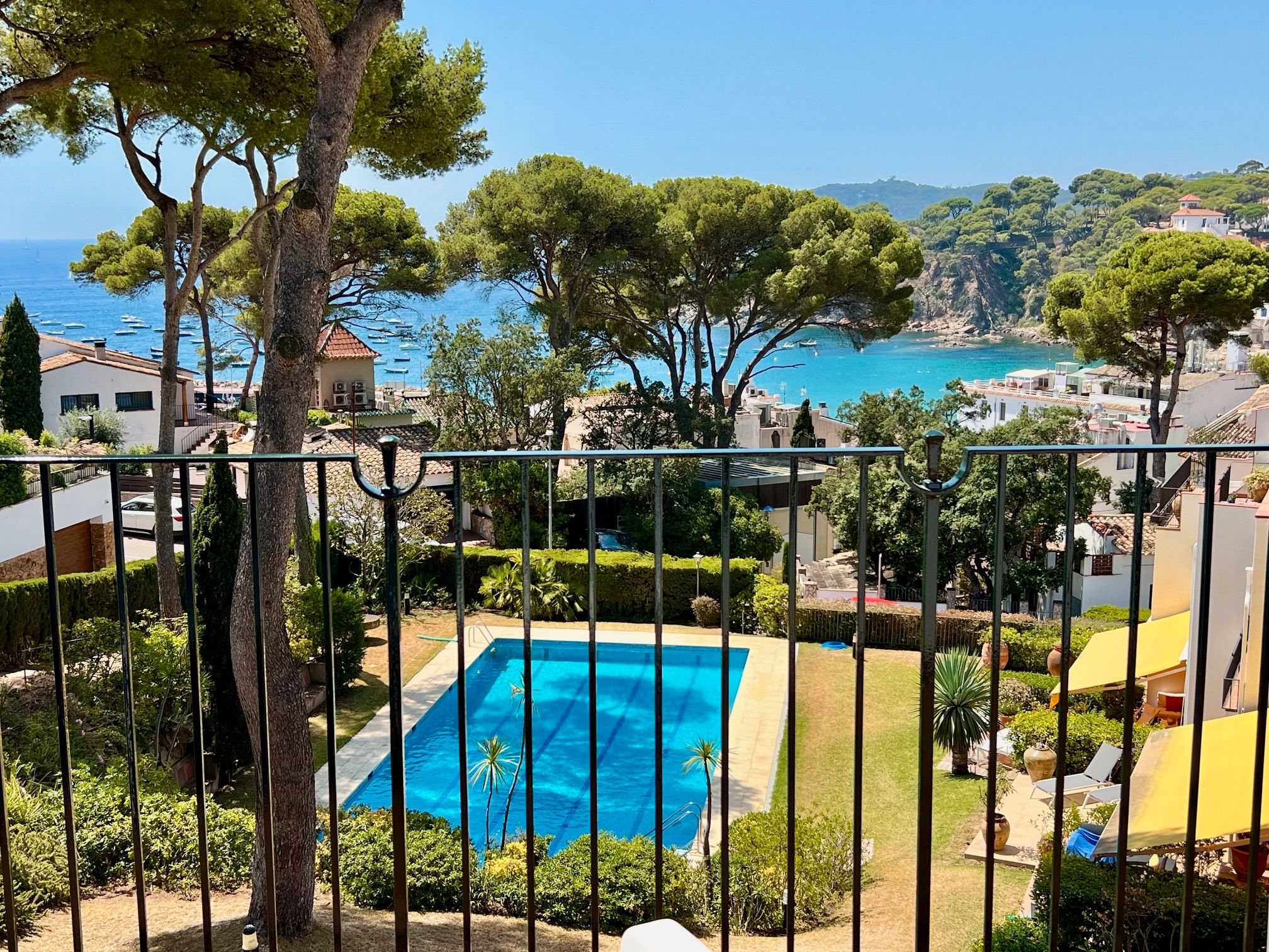 Swimming pool of Single-family semi-detached for sale in Palafrugell  with Air Conditioner, Private garden and Terrace