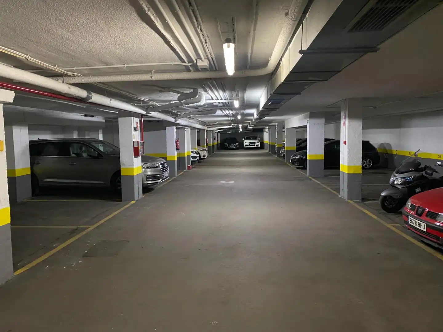 Garaje en venta en Calle VOLVER A EMPEZAR, Palomeras Bajas