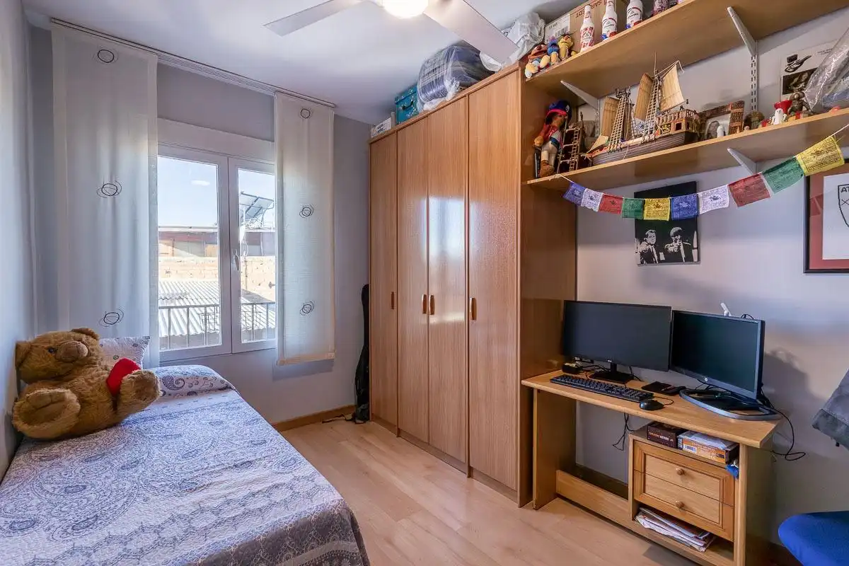 Habitación de Piso en venta en Ogíjares con Aire acondicionado, Calefacción y Balcón