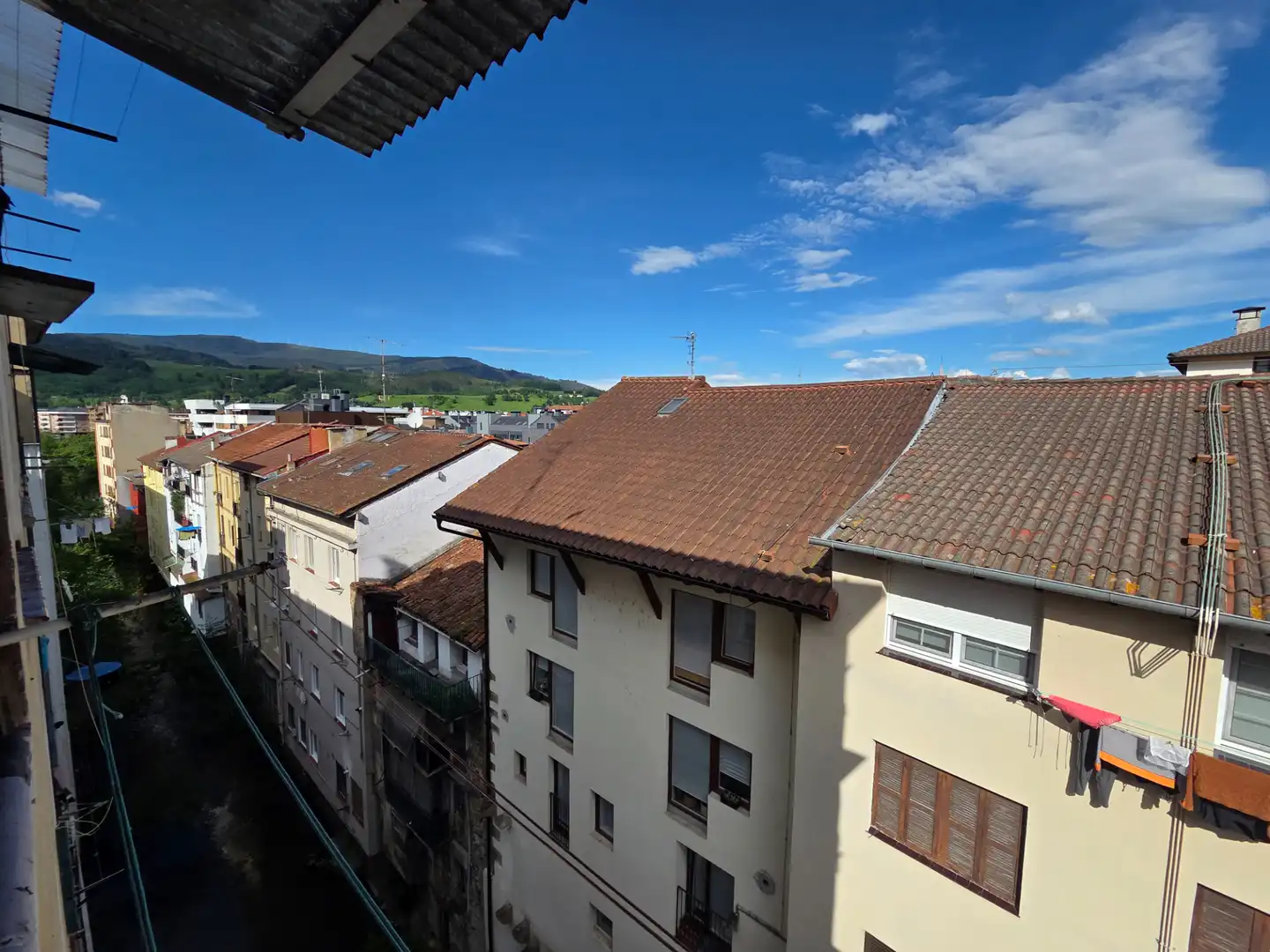 Vista exterior de Piso en venta en Durango con Calefacción, Trastero y Balcón